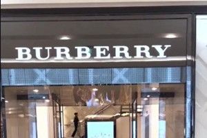 抖音我可以抱你吗Burberry是什么歌？抖音我可以抱你吗Burberry歌曲分享